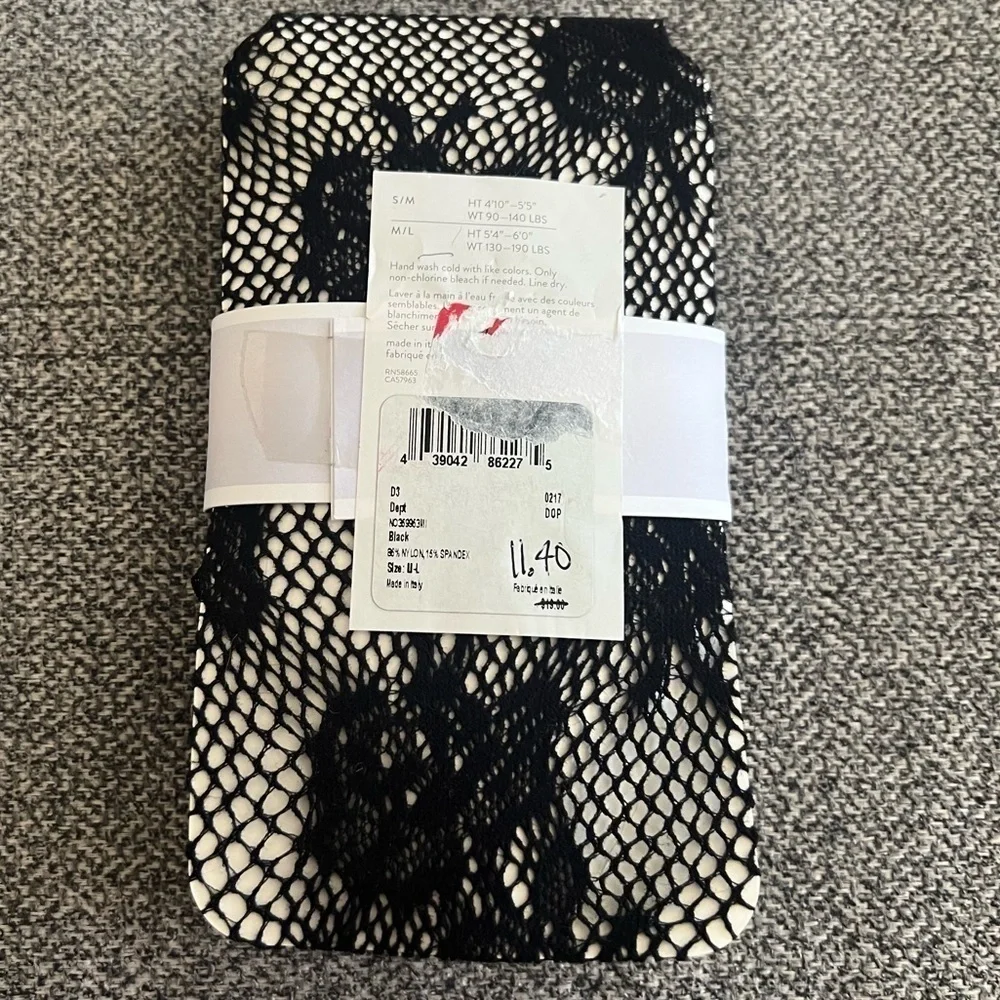 Chelsea28 Black Floral Fish Net Tights NWT M/L - Picture 3 of 3